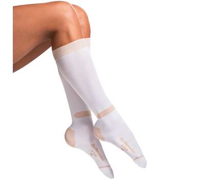 Гольфы противоэмболические Lipoelastic Lipotromb-202 (компрессия 18-21, 140 ден), белые Гольфы противоэмболические Lipoelastic Lipotromb-202 (компрессия 18-21, 140 ден), белые